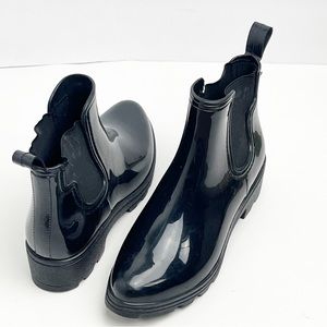 CAPELLI Of New York Classic Black Almond Toe Slip On Rain Boots, Size 7